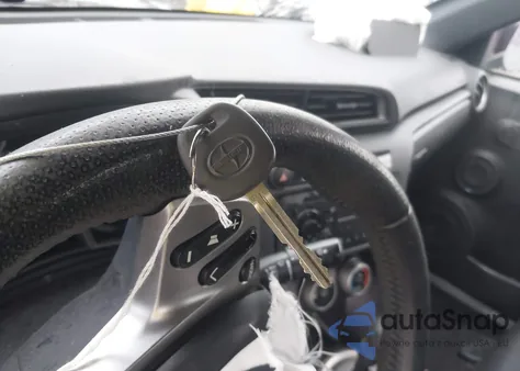 2012 Scion Tc z USA, uszkodzony, nr VIN JTKJF5C70C3042687